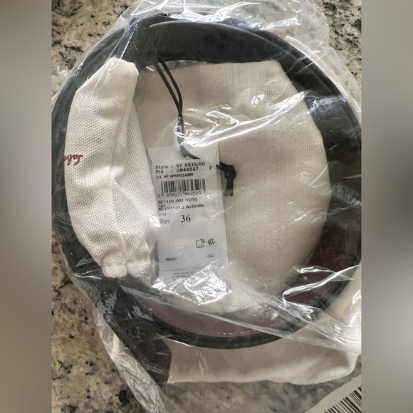 Black Men’s Salvatore Ferragamo Belt - Picture 3 of 3